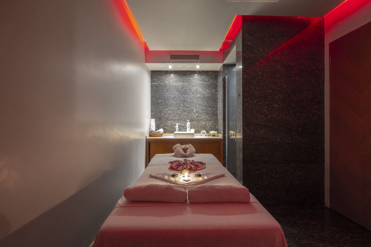 Crowne plaza asya hizmetler